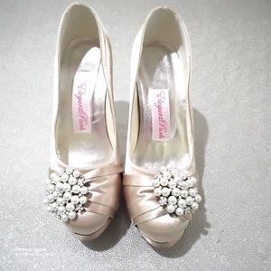 Elegant Park Blush Cream Satin 4" Wedding Stilettos White Pearl & Silver Clips 7